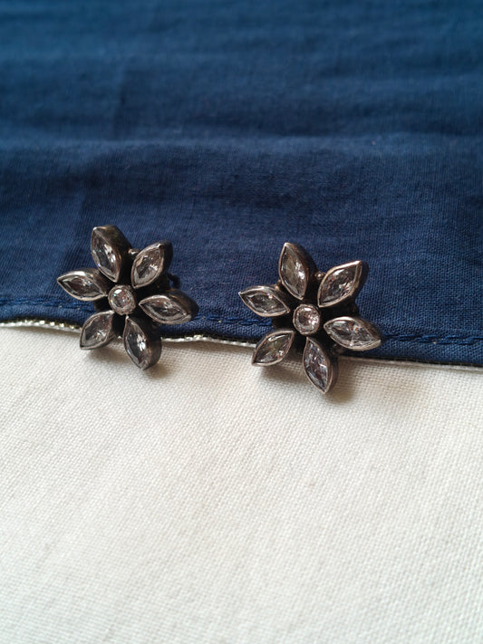 Flower shaped with stone stud earrings in 92.5 sterling silver