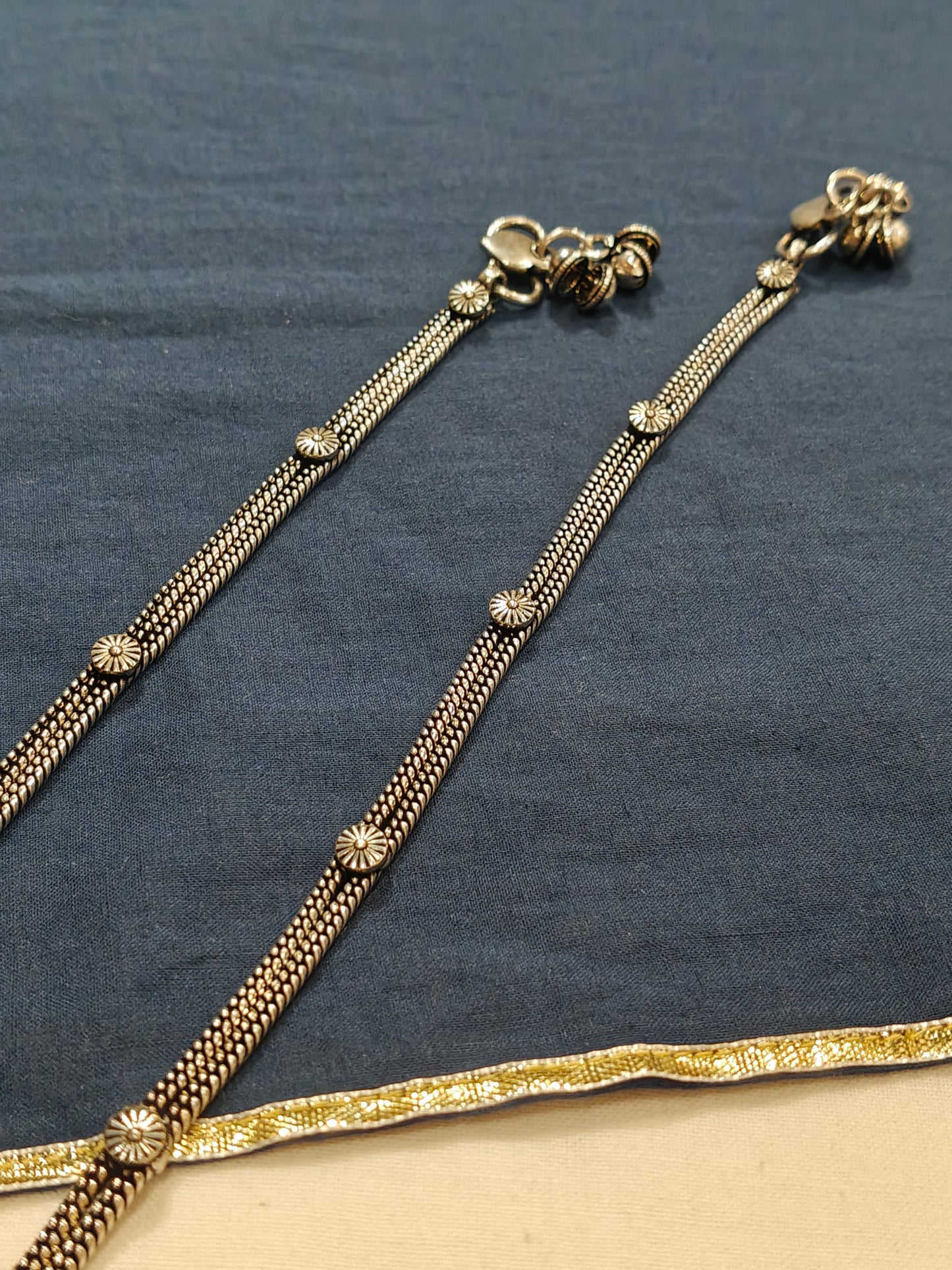 2 layered chain with ghungroo and floral design - Anklets