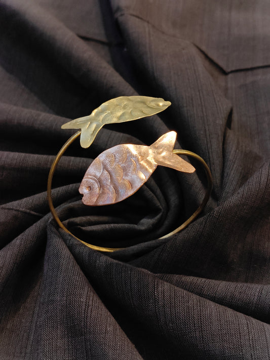 Fish design handcrafted cuff bangle in brass n copper