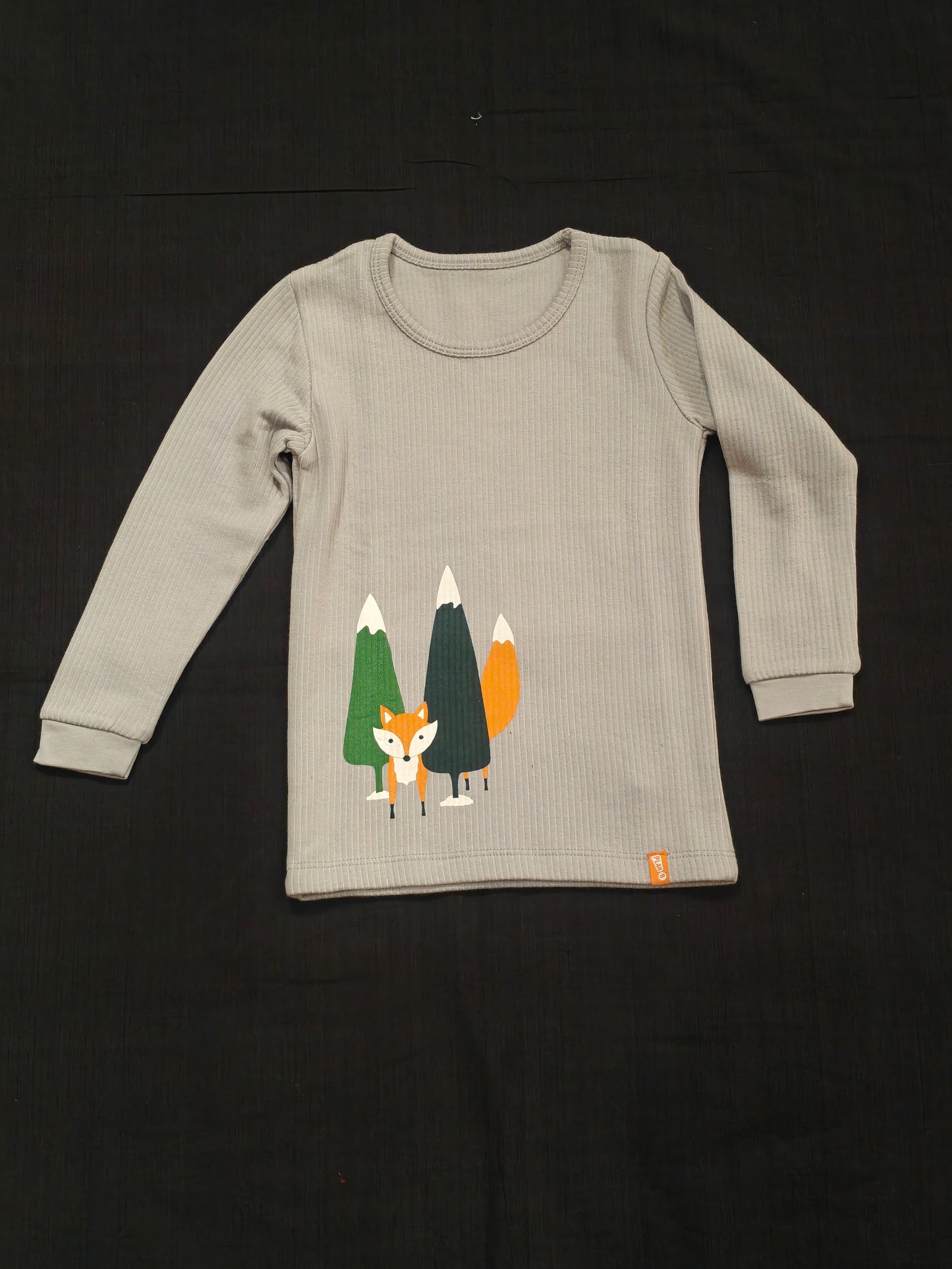 Grey full sleeves thermal tshirt with fox print