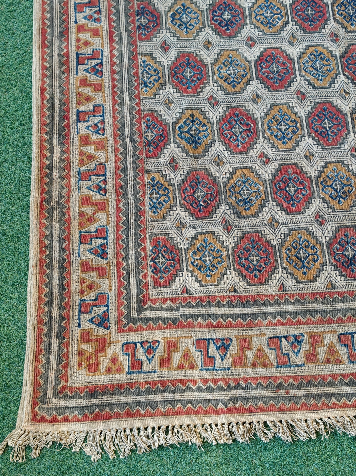 6 × 9 feet cotton Kalamkari hand block printed carpets