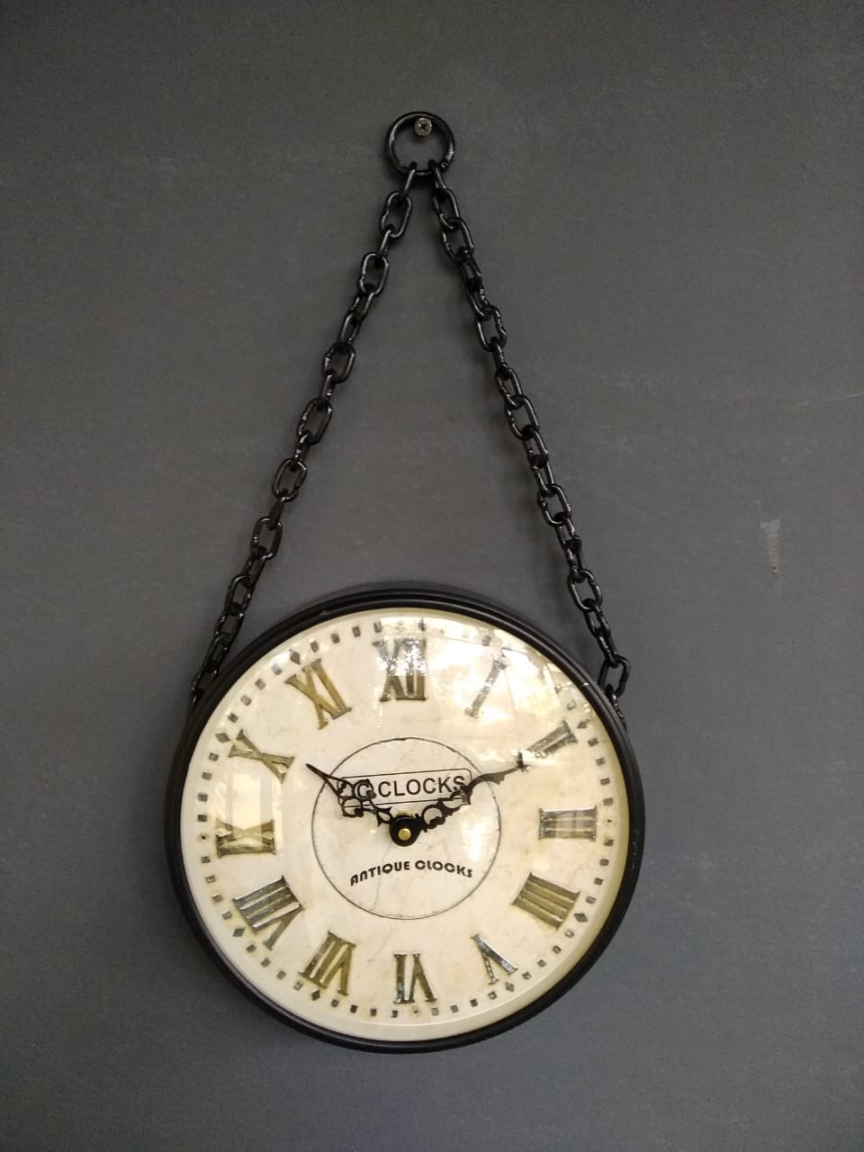 Vintage Round Clock With Chain