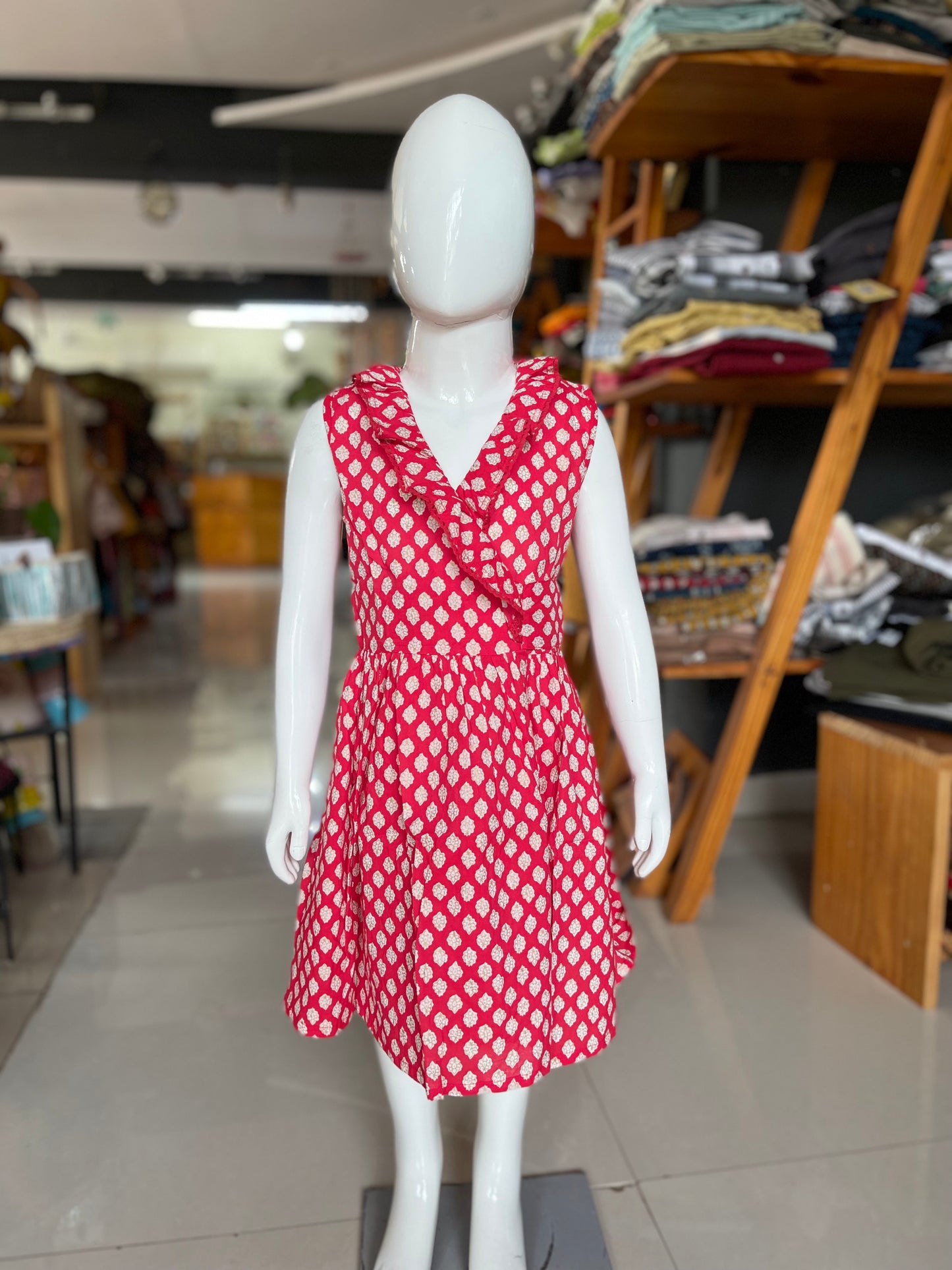 Red frills collar cotton frock for girls