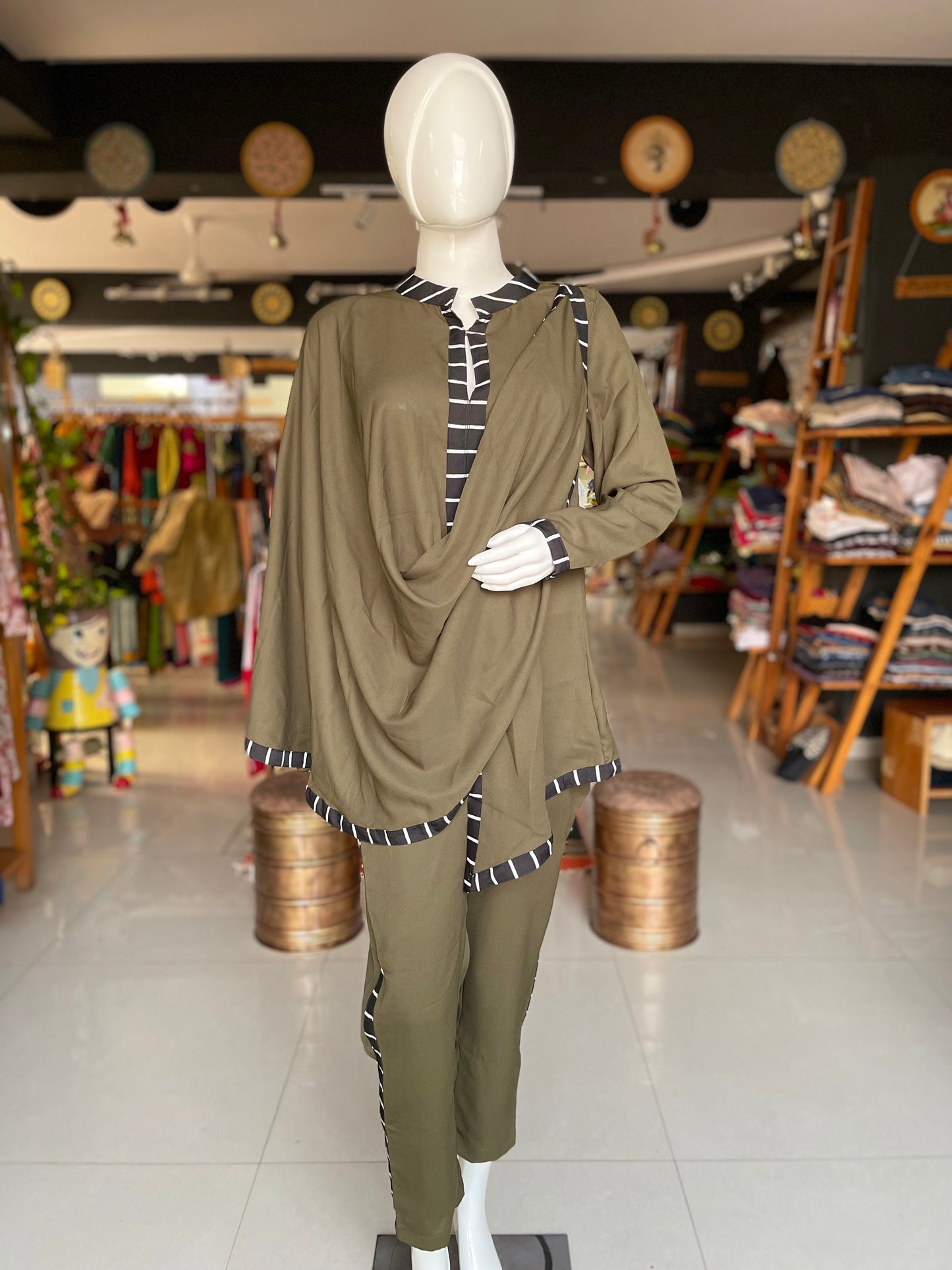 Green moss georgette drape style top and pants coord set