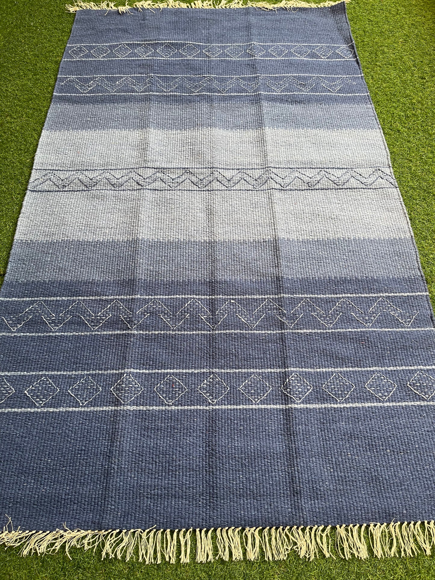 Cotton handwoven Indigo carpet / rug - 3 x 5 feet