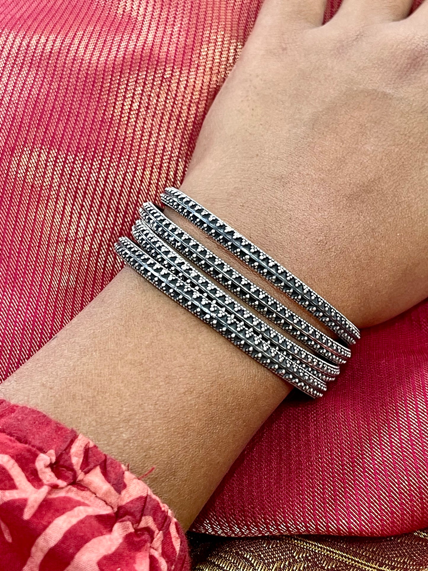 Oxidised look pure Silver bangles - single