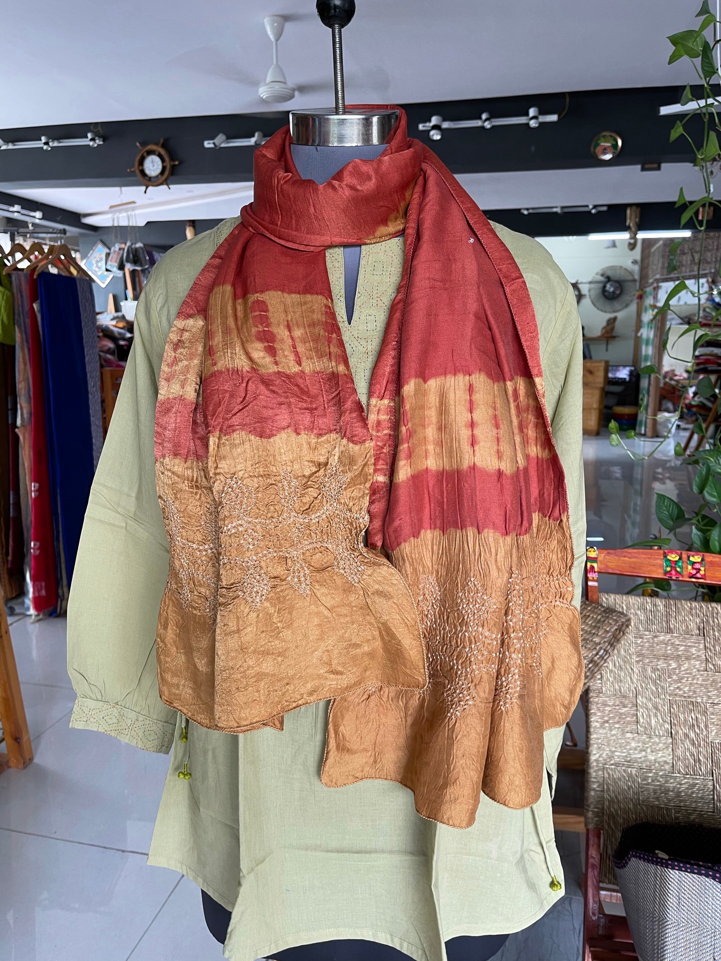 Gajji silk natural dyed Bandini stole