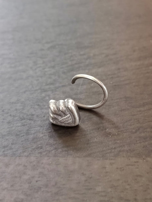 Paw design 92.5 sterling silver nose pin