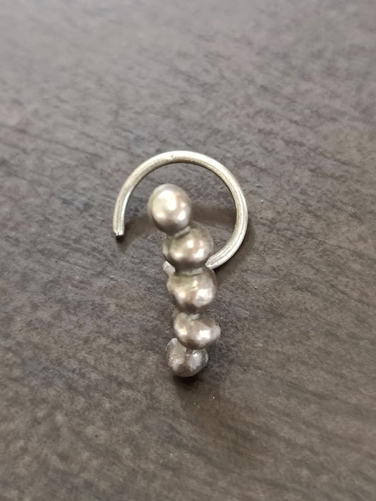 Balls string design 92.5 sterling silver nose pin