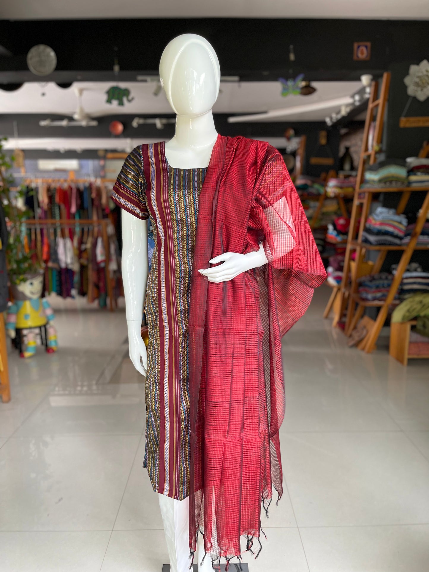 Maroon silk cotton handloom Mangalagiri missing checks dupatta