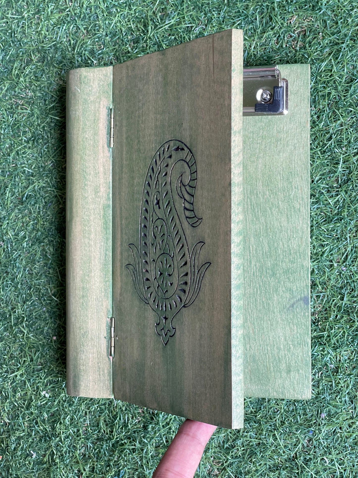 Green book style hangable paper clip wooden folder
