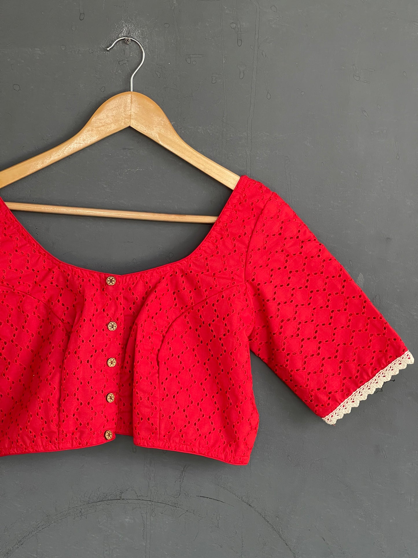Red cotton hakoba front open blouse with lace